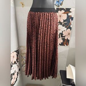 Elegant midi Zara skirt